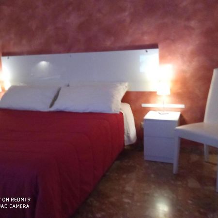 Bed & Breakfast Fontanarossa Airport -Private Parking- CTA Exterior foto