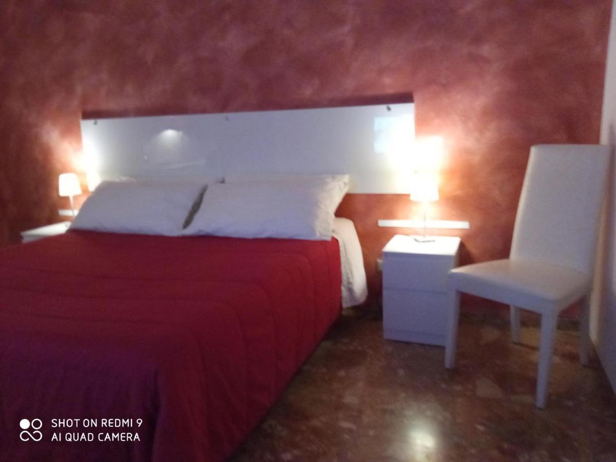 Bed & Breakfast Fontanarossa Airport -Private Parking- CTA Exterior foto