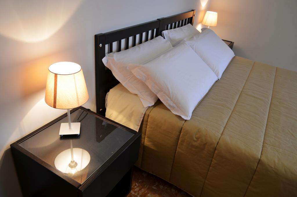 Bed & Breakfast Fontanarossa Airport -Private Parking- CTA Exterior foto