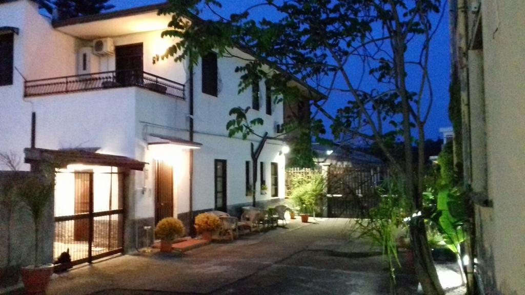 Bed & Breakfast Fontanarossa Airport -Private Parking- CTA Exterior foto